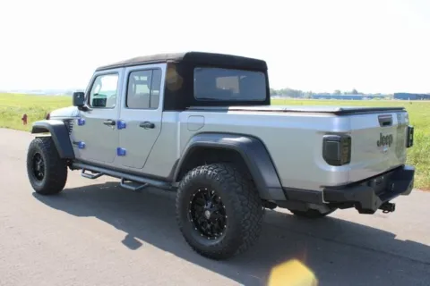 More photos of 2020 Jeep Gladiator Sport at Braden Cadillac GMC, OH