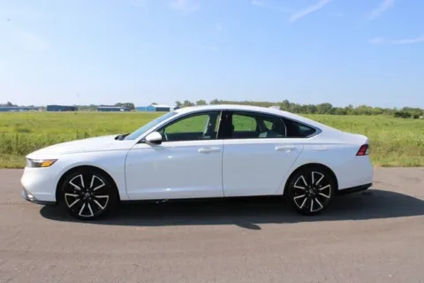 More photos of 2024 Honda Accord Hybrid Touring at Braden Cadillac GMC, OH