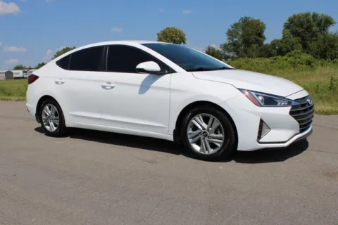 White 2020 Hyundai Elantra SEL for sale in Carroll, OH