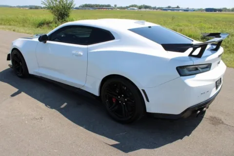 More photos of 2018 Chevrolet Camaro ZL1 at Braden Cadillac GMC, OH