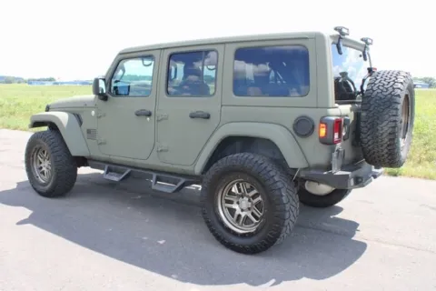 More photos of 2018 Jeep Wrangler Unlimited Sport S at Braden Cadillac GMC, OH