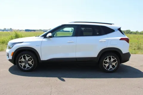 More photos of 2022 Kia Seltos EX at Braden Cadillac GMC, OH