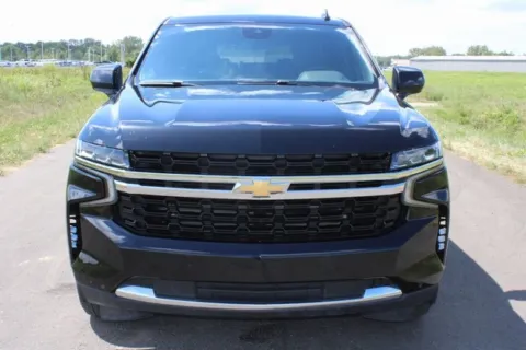Photos of 2023 Chevrolet Suburban LS for sale in Carroll, OH at Braden Cadillac GMC