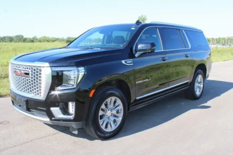 Another view of 2023 GMC Yukon XL Denali for sale in Carroll, OH at Braden Cadillac GMC