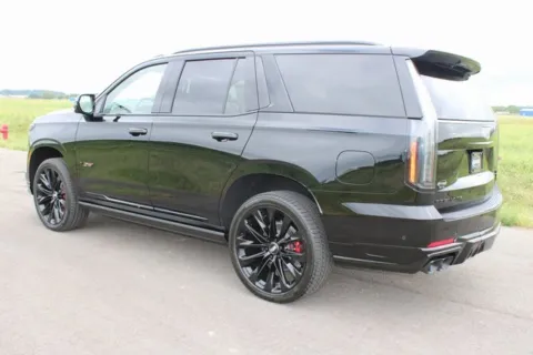 More photos of 2025 Cadillac Escalade V-Series at Braden Cadillac GMC, OH