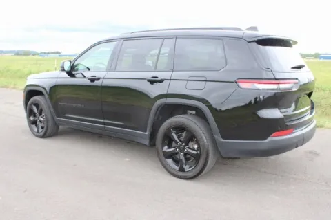 More photos of 2024 Jeep Grand Cherokee L Altitude X at Braden Cadillac GMC, OH