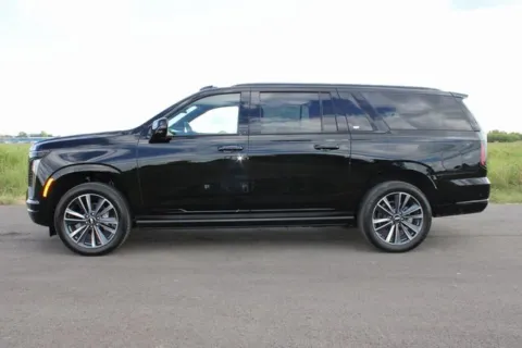 More photos of 2025 Cadillac Escalade ESV Sport at Braden Cadillac GMC, OH