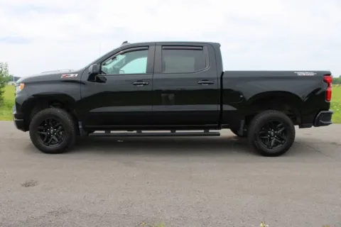 More photos of 2023 Chevrolet Silverado 1500 LT Trail Boss at Braden Cadillac GMC, OH