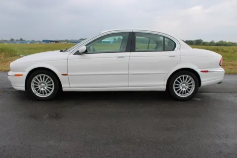 More photos of 2008 Jaguar X-TYPE 3.0 at Braden Cadillac GMC, OH