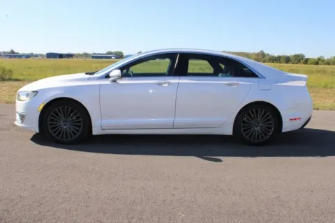 More photos of 2017 Lincoln MKZ Reserve at Braden Cadillac GMC, OH