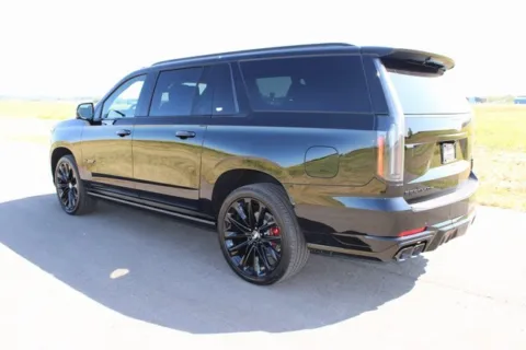 More photos of 2025 Cadillac Escalade ESV V-Series at Braden Cadillac GMC, OH