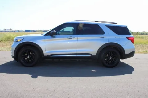 More photos of 2020 Ford Explorer XLT at Braden Cadillac GMC, OH