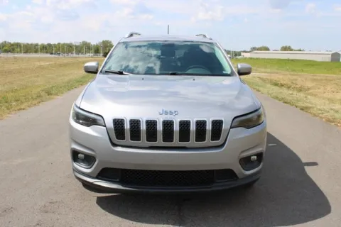 Photos of 2020 Jeep Cherokee Latitude Plus for sale in Carroll, OH at Braden Cadillac GMC