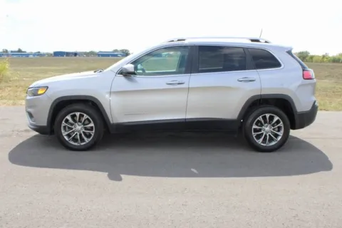 More photos of 2020 Jeep Cherokee Latitude Plus at Braden Cadillac GMC, OH