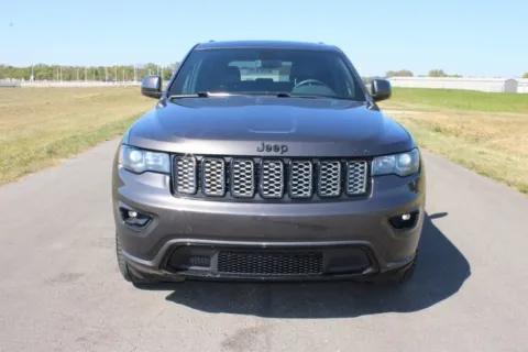 Photos of 2018 Jeep Grand Cherokee Altitude for sale in Carroll, OH at Braden Cadillac GMC