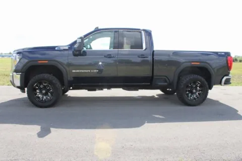 More photos of 2024 GMC Sierra 2500HD SLE at Braden Cadillac GMC, OH