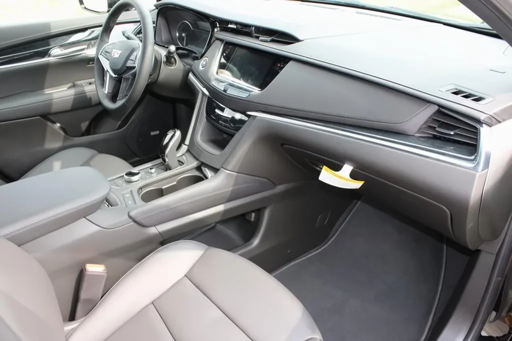 Cadillac XT5 photo 19