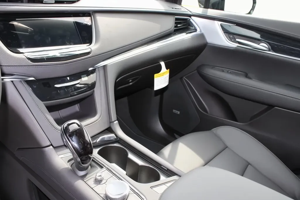 Cadillac XT5 photo 15