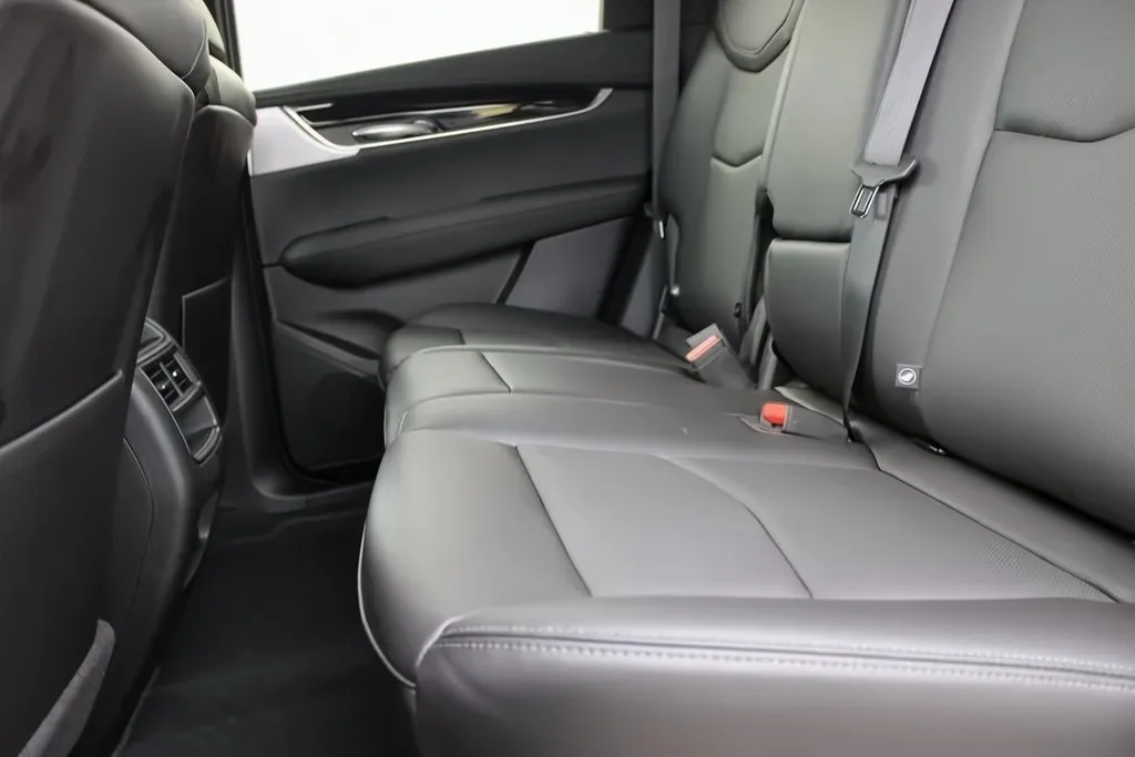 Cadillac XT5 photo 23