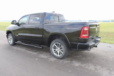 More photos of 2022 Ram 1500 Laramie at Braden Cadillac GMC, OH