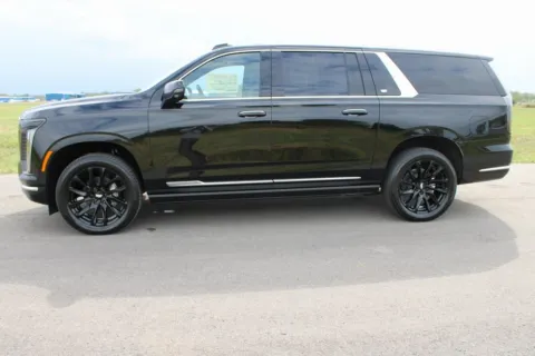 More photos of 2025 Cadillac Escalade ESV Premium at Braden Cadillac GMC, OH