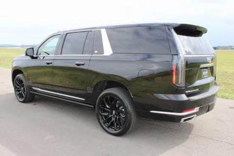 More photos of 2025 Cadillac Escalade ESV Premium at Braden Cadillac GMC, OH
