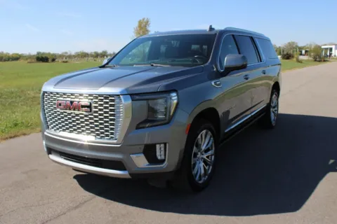 Another view of 2022 GMC Yukon XL Denali for sale in Carroll, OH at Braden Cadillac GMC