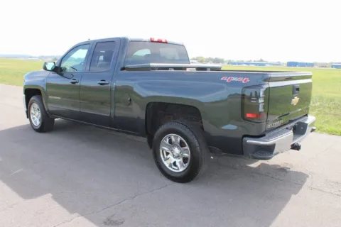 More photos of 2017 Chevrolet Silverado 1500 LT at Braden Cadillac GMC, OH