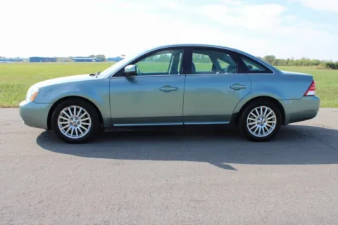 More photos of 2006 Mercury Montego Premier at Braden Cadillac GMC, OH