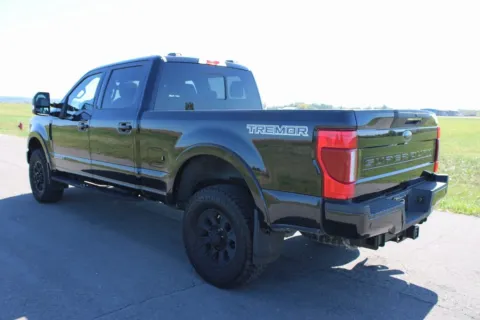 More photos of 2022 Ford F-350SD Lariat at Braden Cadillac GMC, OH