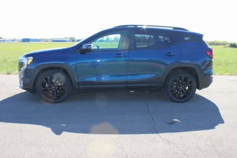 More photos of 2022 GMC Terrain SLE at Braden Cadillac GMC, OH