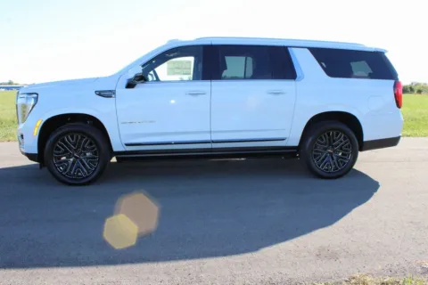 More photos of 2026 GMC Yukon XL Denali Ultimate at Braden Cadillac GMC, OH