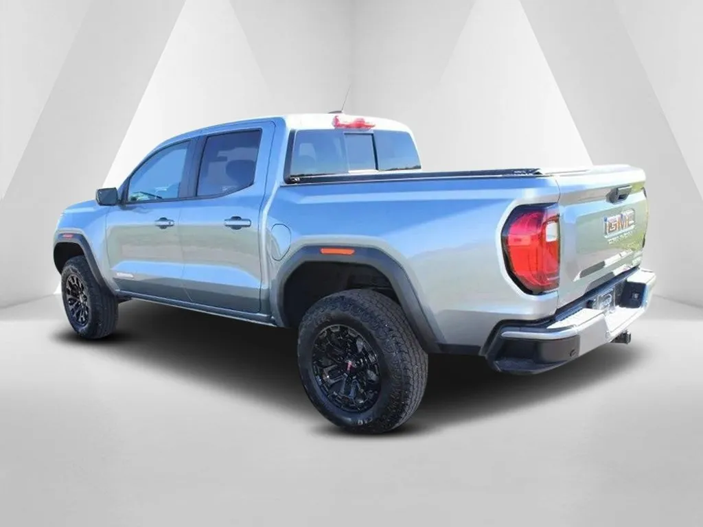 GMC Canyon photo 5