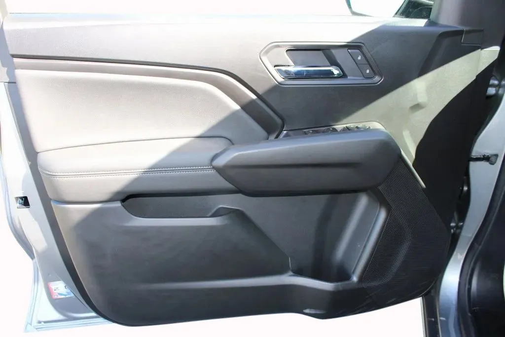 GMC Canyon photo 10