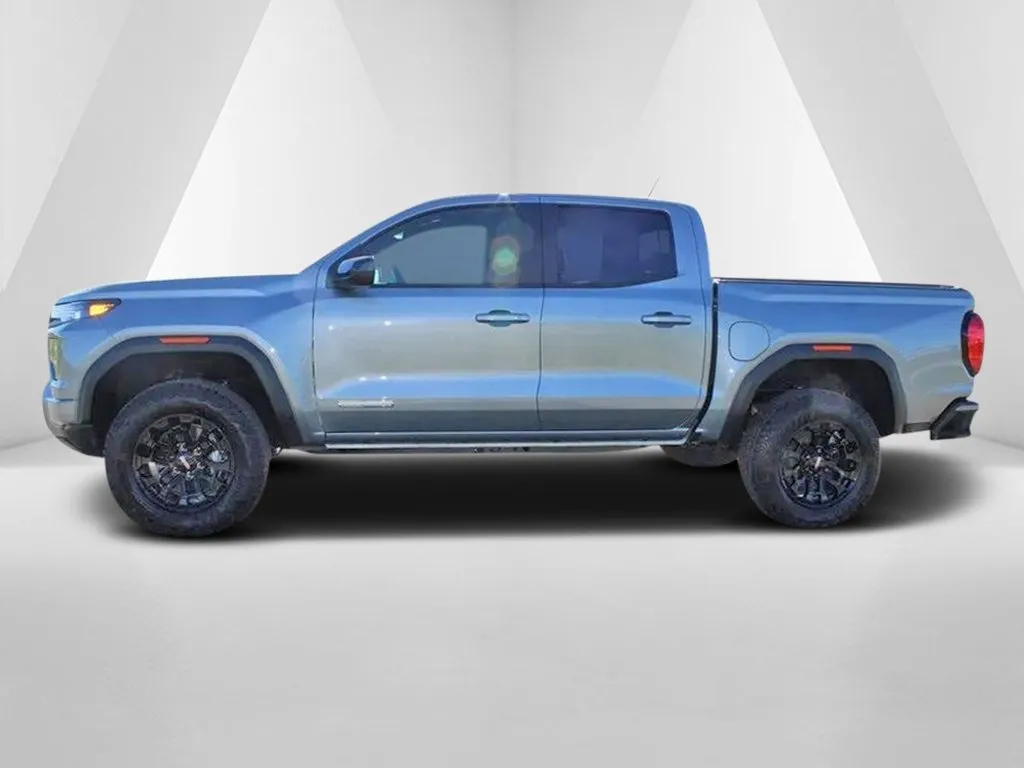 GMC Canyon photo 4