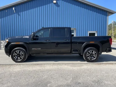 More photos of 2023 GMC Sierra 2500HD AT4 at Braden Cadillac GMC, OH