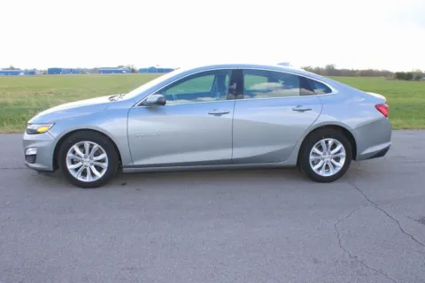 More photos of 2023 Chevrolet Malibu LT at Braden Cadillac GMC, OH
