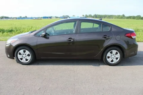 More photos of 2018 Kia Forte LX at Braden Cadillac GMC, OH