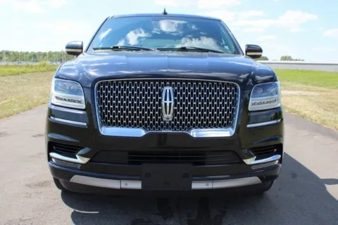 Photos of 2019 Lincoln Navigator Select for sale in Carroll, OH at Braden Cadillac GMC