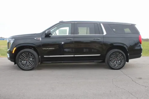 More photos of 2026 GMC Yukon XL Elevation at Braden Cadillac GMC, OH