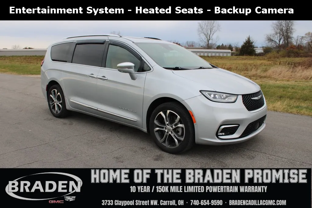 Silver 2022 Chrysler Pacifica Pinnacle for sale in Carroll, OH
