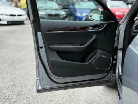 More photos of 2016 Audi Q3 2.0T Prestige at AUTOLAND, FL