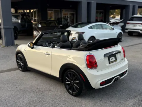 More photos of 2016 MINI Cooper S at AUTOLAND, FL
