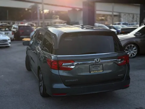 More photos of 2018 Honda Odyssey Touring at AUTOLAND, FL