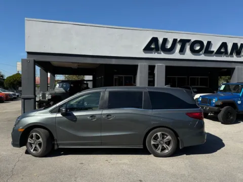 More photos of 2018 Honda Odyssey Touring at AUTOLAND, FL