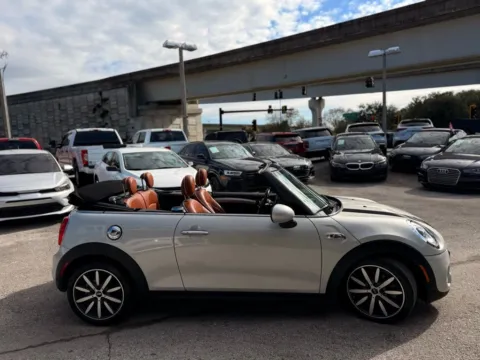 More photos of 2018 MINI Cooper S at AUTOLAND, FL