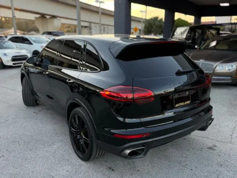 More photos of 2018 Porsche Cayenne at AUTOLAND, FL