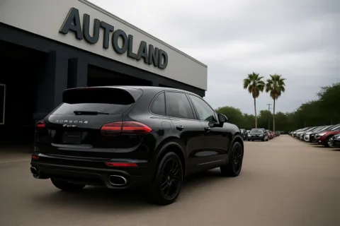 Photos of 2018 Porsche Cayenne for sale in Jacksonville, FL at AUTOLAND