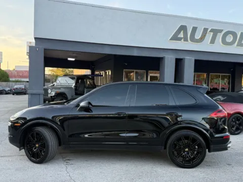 Photos of 2018 Porsche Cayenne for sale in Jacksonville, FL at AUTOLAND