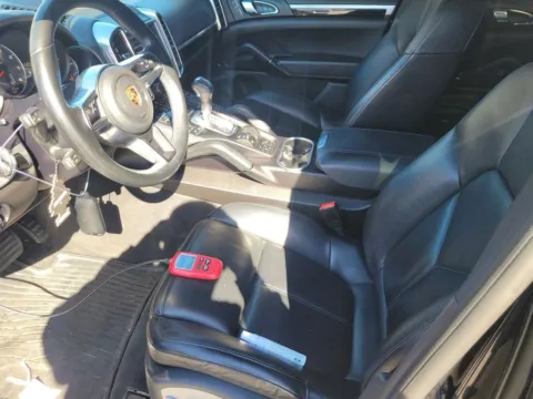 More photos of 2018 Porsche Cayenne at AUTOLAND, FL